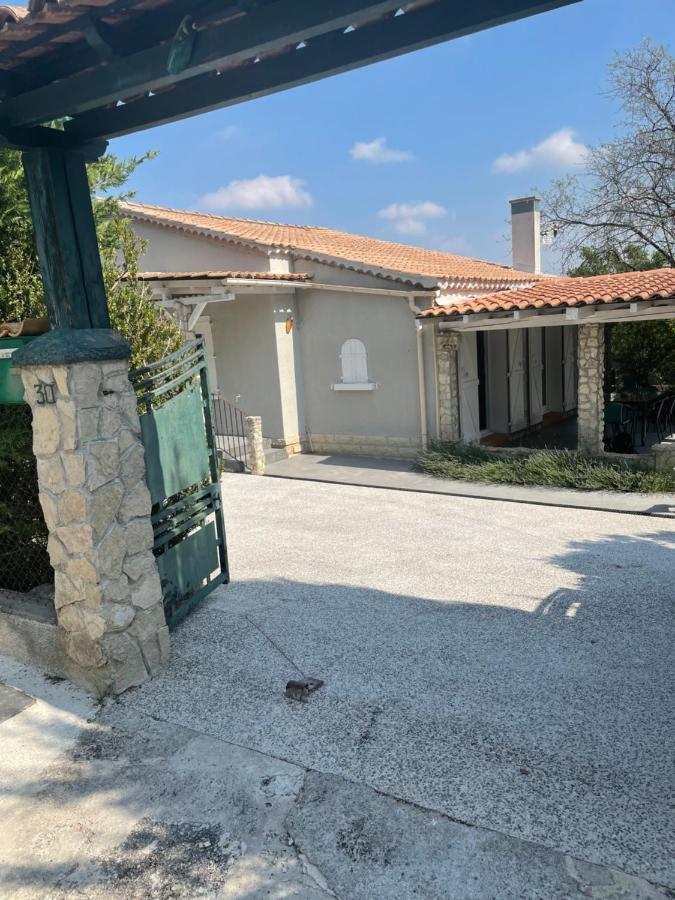 Villa Camille Céreste 外观 照片