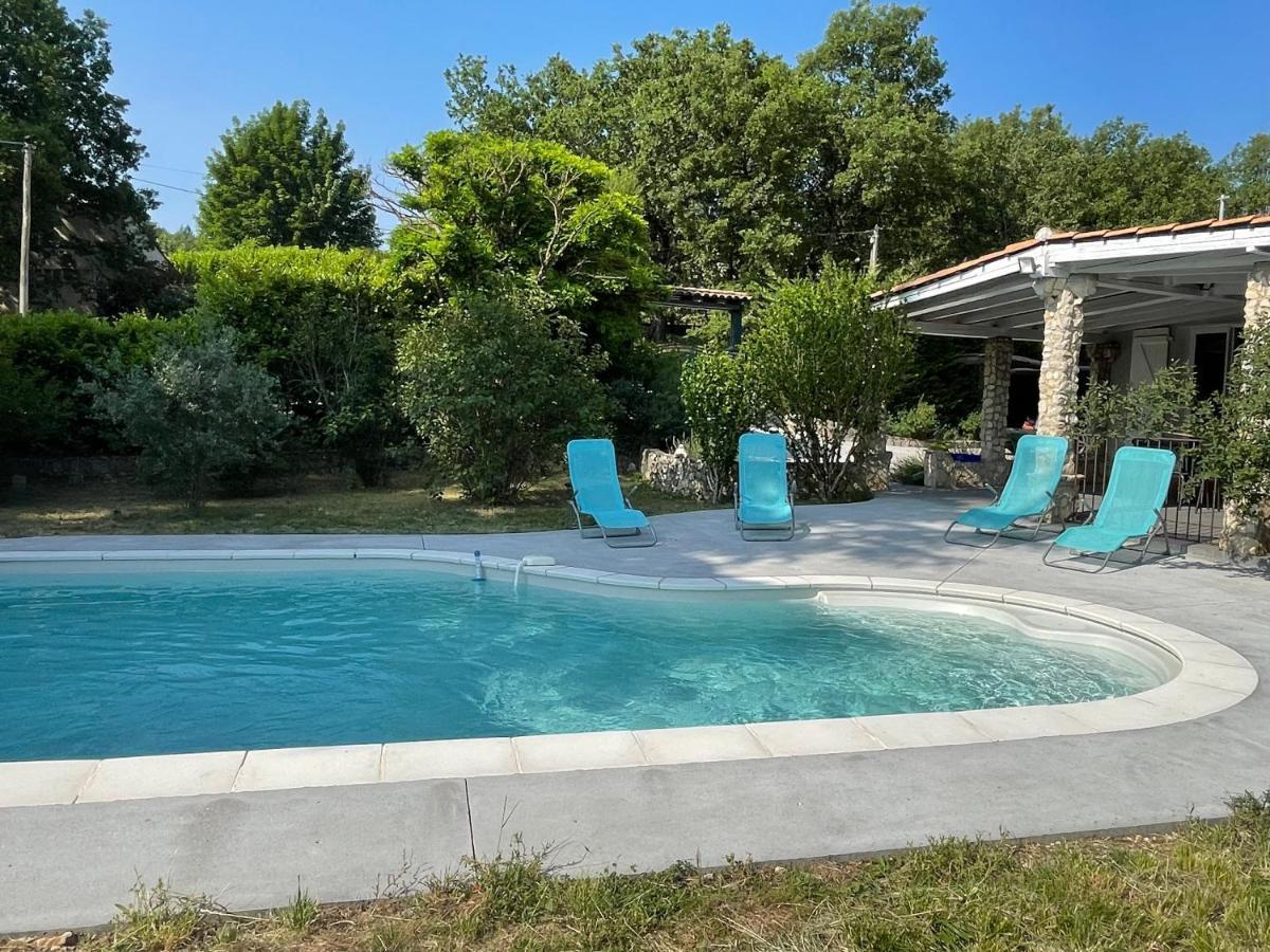Villa Camille Céreste 外观 照片