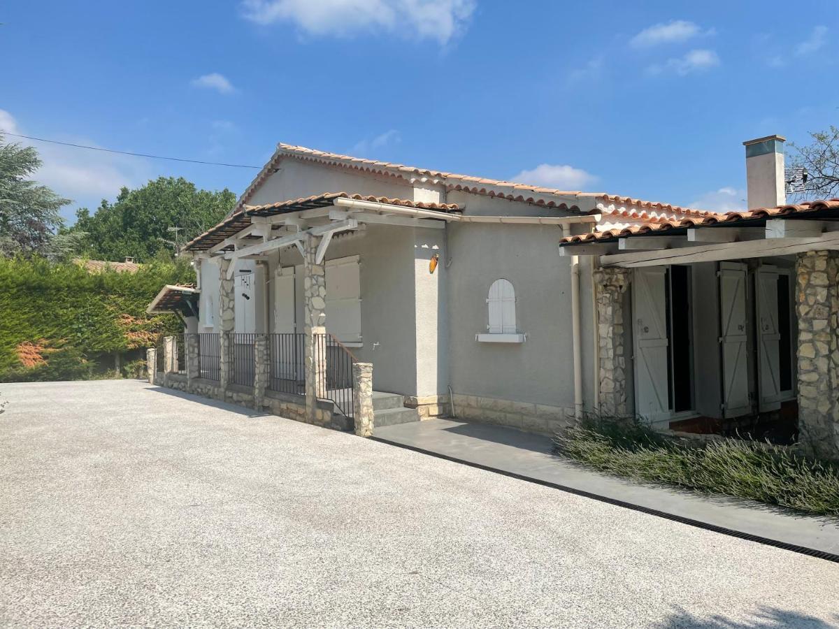 Villa Camille Céreste 外观 照片
